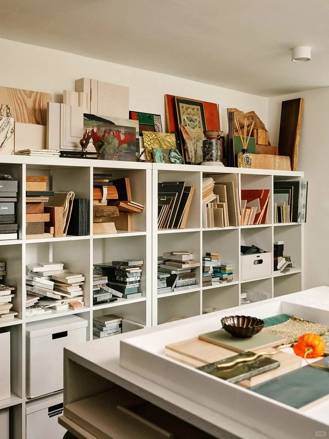 Ghé thăm căn hộ 300 tuổi ở London: Khi nét cổ điển 