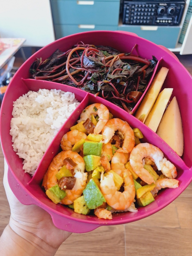 Tự nấu cơm mang đi làm, mẹ 8X giảm 15 kg sau 9 tháng 4 Tự nấu cơm mang đi làm, mẹ 8X giảm 15 kg sau 9 tháng - 3