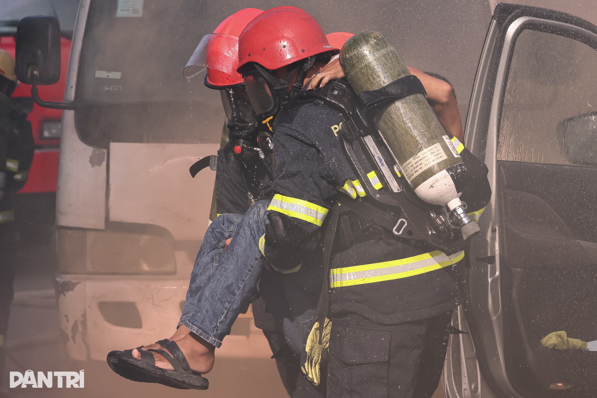 Kịch tính giây phút ứng phó tình huống sự cố bức xạ và hạt nhân ở TPHCM - 4