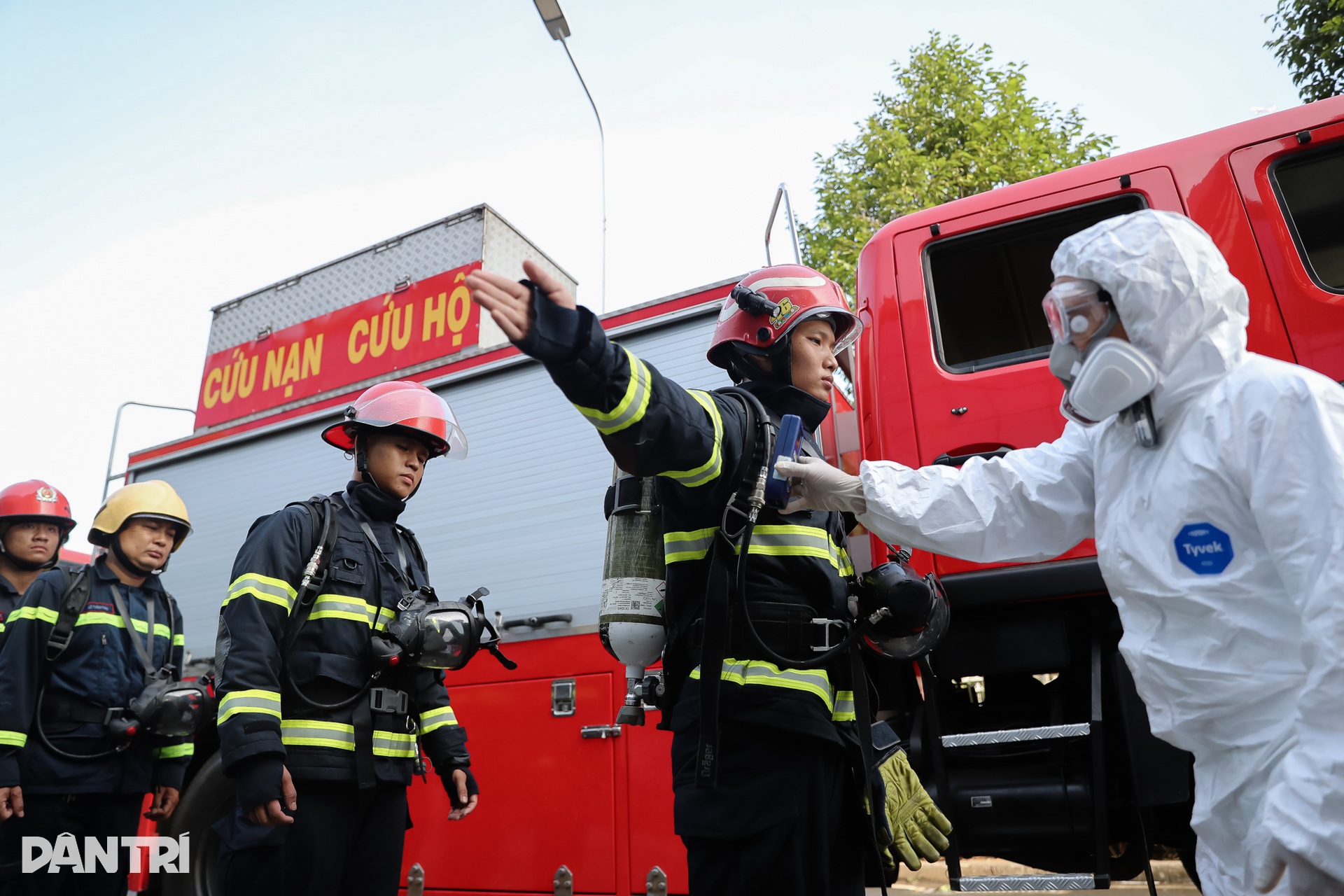 Kịch tính giây phút ứng phó tình huống sự cố bức xạ và hạt nhân ở TPHCM - 9