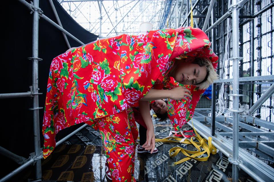 Độ chịu chi của fan trước concert 'Anh trai say hi' và buổi tổng duyệt 'bất ổn'- Ảnh 9. Độ chịu chi của fan trước concert 'Anh trai say hi' và buổi tổng duyệt 'bất ổn'- Ảnh 9.