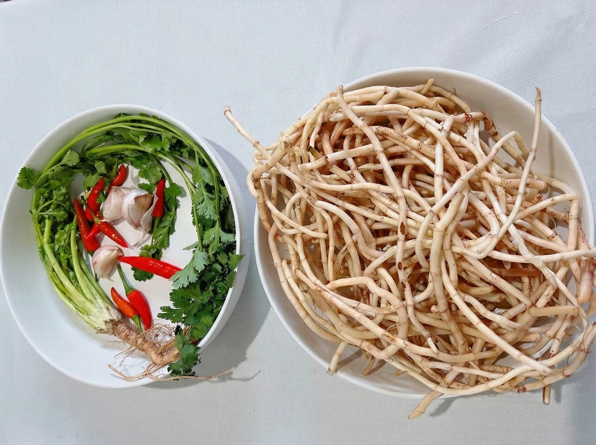 Bao năm ăn loại rau này toàn bỏ rễ, ai ngờ đấy lại là 