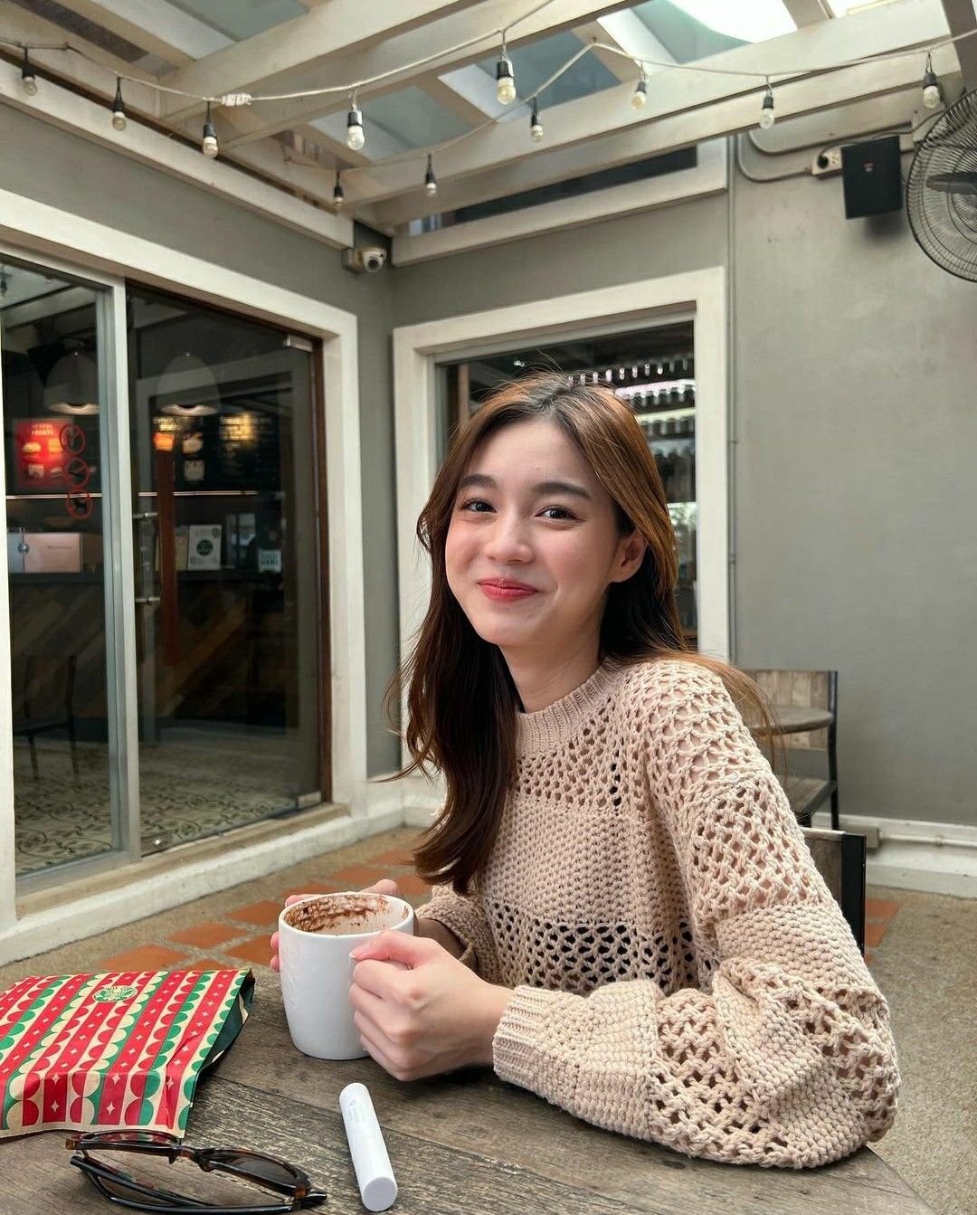 Bức ảnh “bữa ăn sang” hơn 300 nghìn của cặp vợ chồng khiến nhiều người vui lây- Ảnh 2.