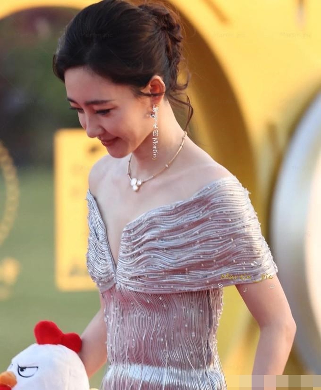 Mỹ nhân Tây du ký xuống sắc, lao đao khi chồng đại gia lĩnh án chung thân - 3