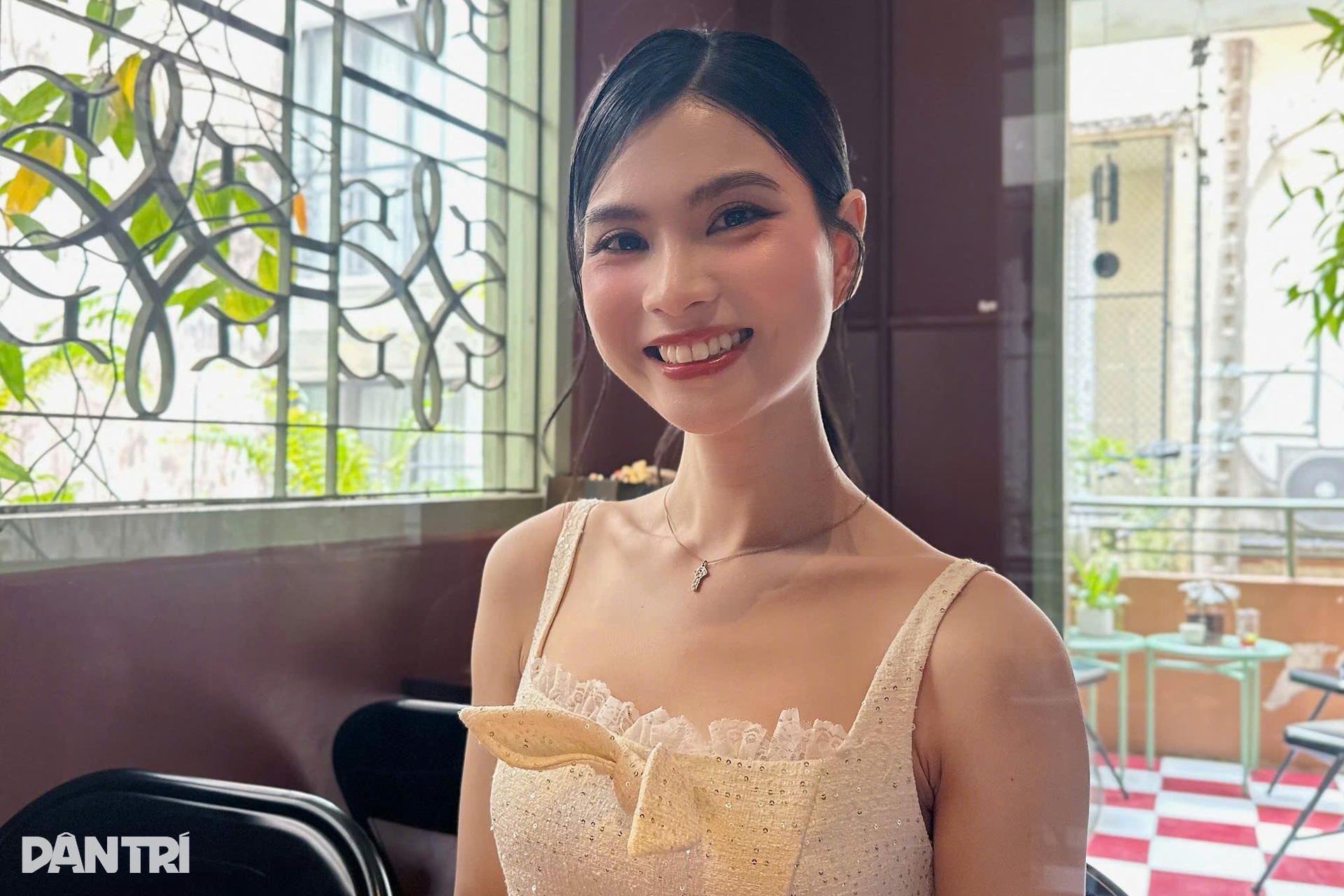 Mỹ nhân Lật mặt Trâm Anh: Trên phim lam lũ, ngoài đời gợi cảm bất ngờ - 3