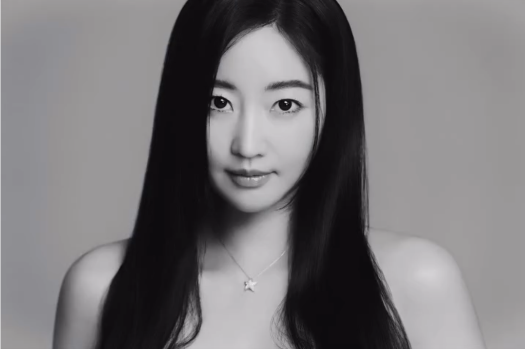 Showbiz xuất hiện Hoa hậu U50 được phong thần vì trẻ như gái 18, từng dính tin kết hôn cầu thủ quốc dân- Ảnh 3.