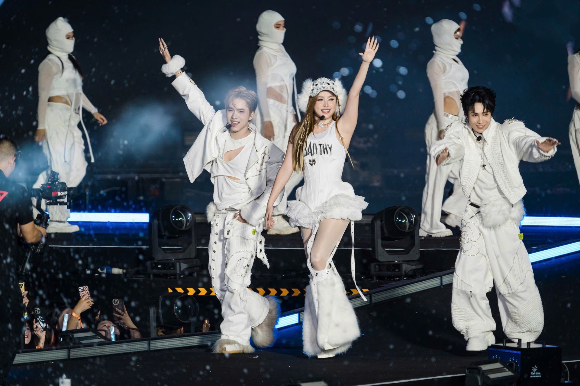 Bảo Thy gây sốt vì nhan sắc trẻ trung, vũ đạo bốc lửa tại Anh trai say hi - 7