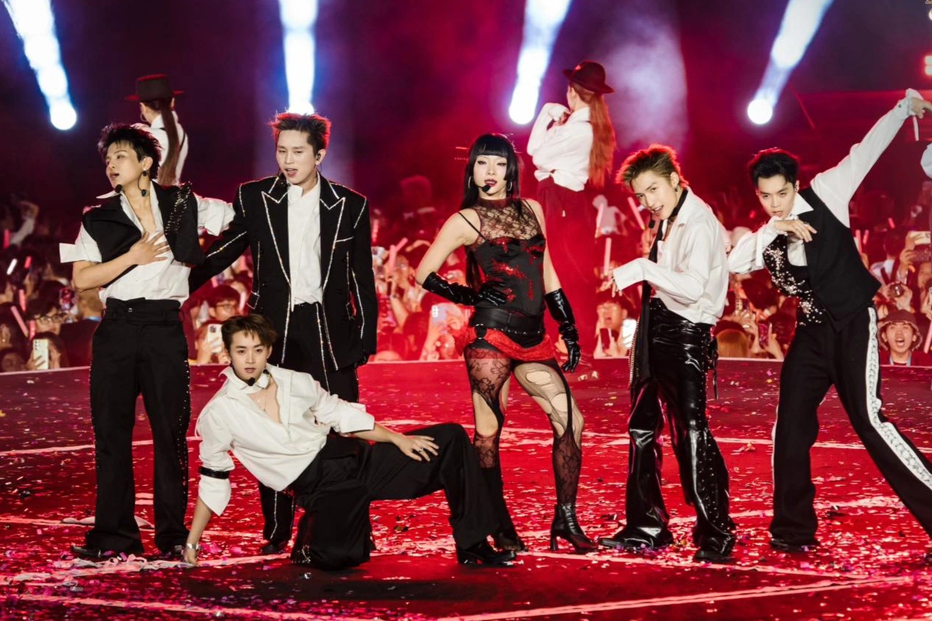 Bảo Thy gây sốt vì nhan sắc trẻ trung, vũ đạo bốc lửa tại Anh trai say hi - 9