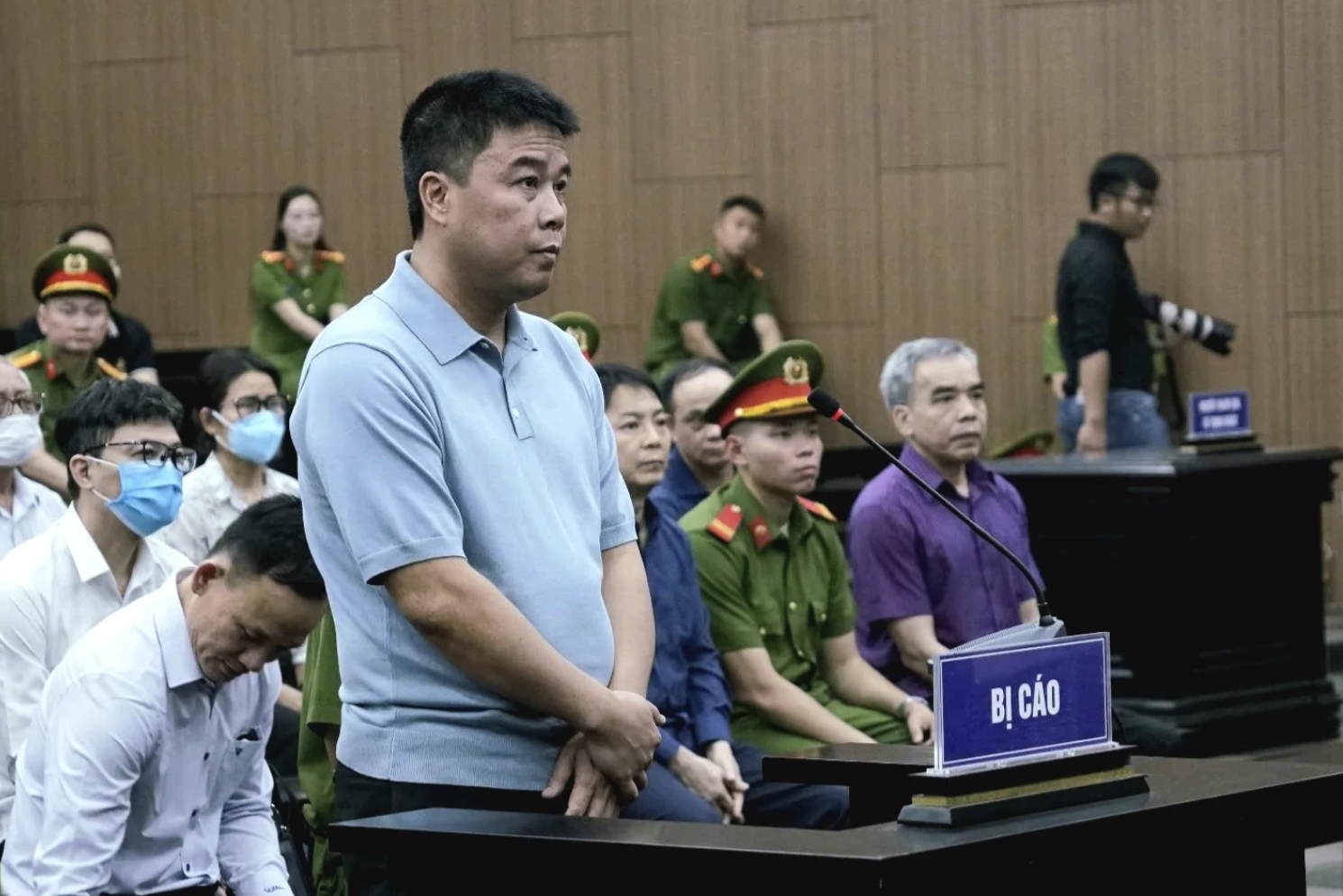 2 Cựu Chủ tịch Khánh Hòa và vụ án đất sân bay Nha Trang gây chấn động - Ảnh 2.