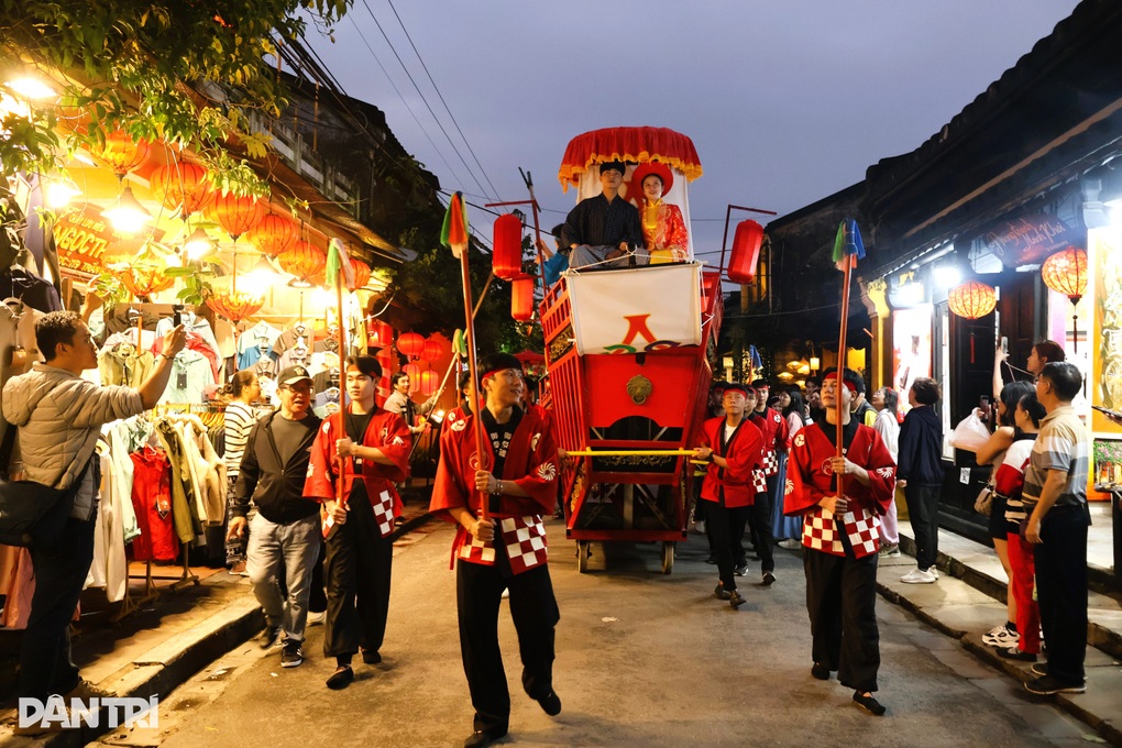 Tái hiện “đám cưới lịch sử” giữa lòng phố cổ Hội An - 3