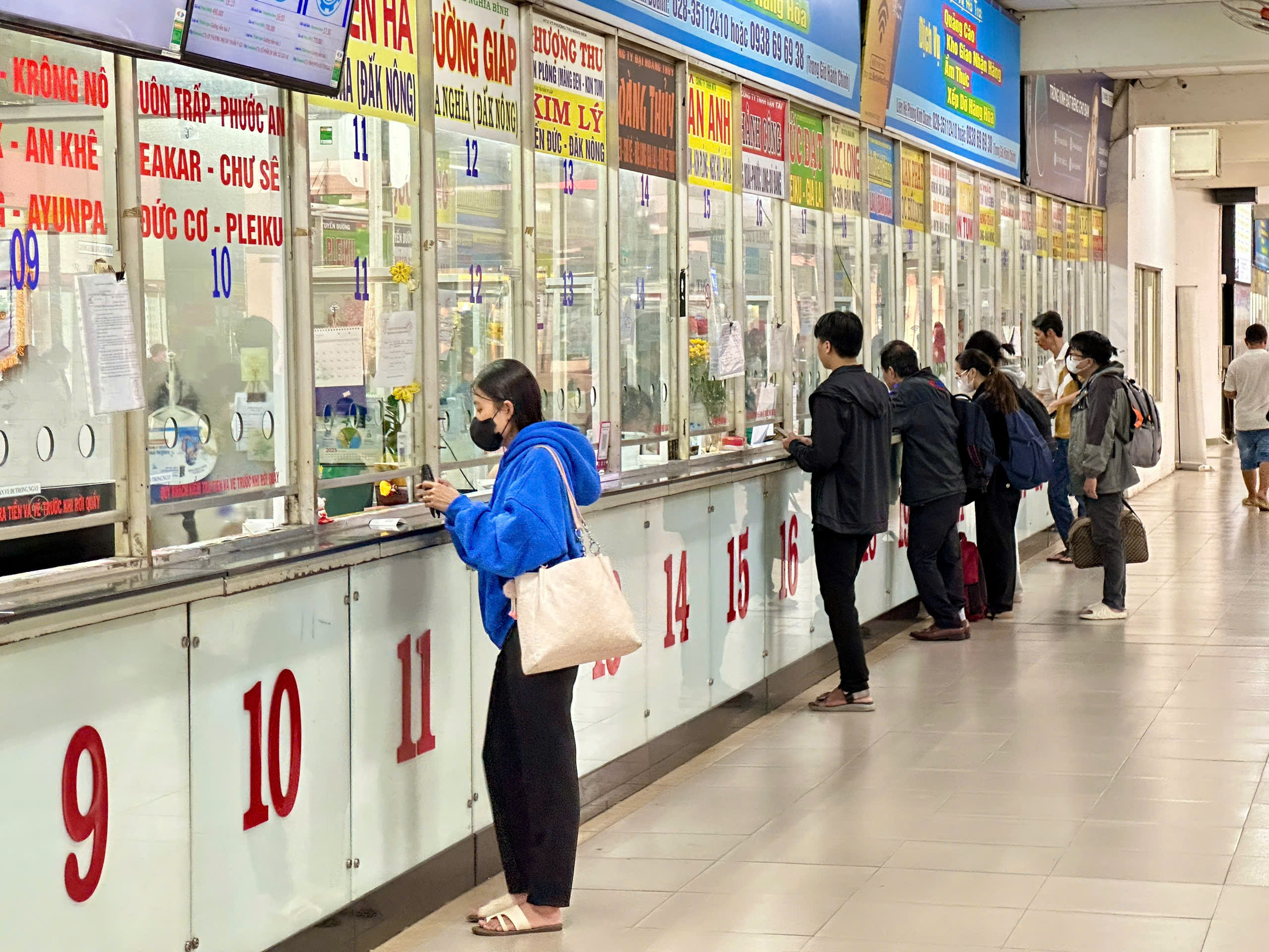Tết Dương lịch 2026, một bến xe TPHCM dự kiến tăng 50% lượng khách - Ảnh 2.