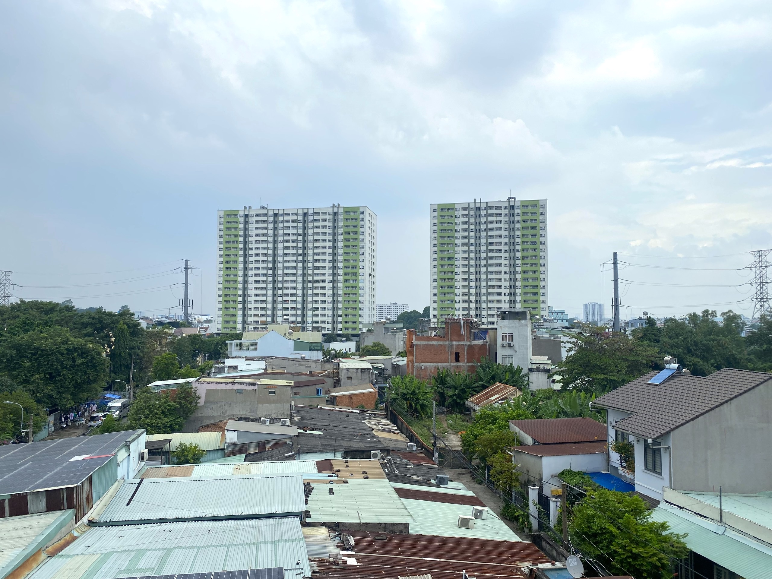 TPHCM: Giải pháp tránh giá nhà lên cao - Ảnh 2.