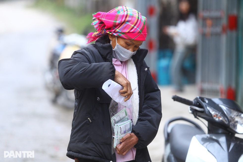 Hàng trăm người dân đồng bào Dao lần đầu tiếp cận y tế Trung ương - 6