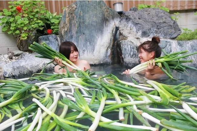 Văn hóa “dị’’ Nhật Bản: Bồn tắm hành chữa lành cho những tâm hồn mệt mỏi- Ảnh 2.