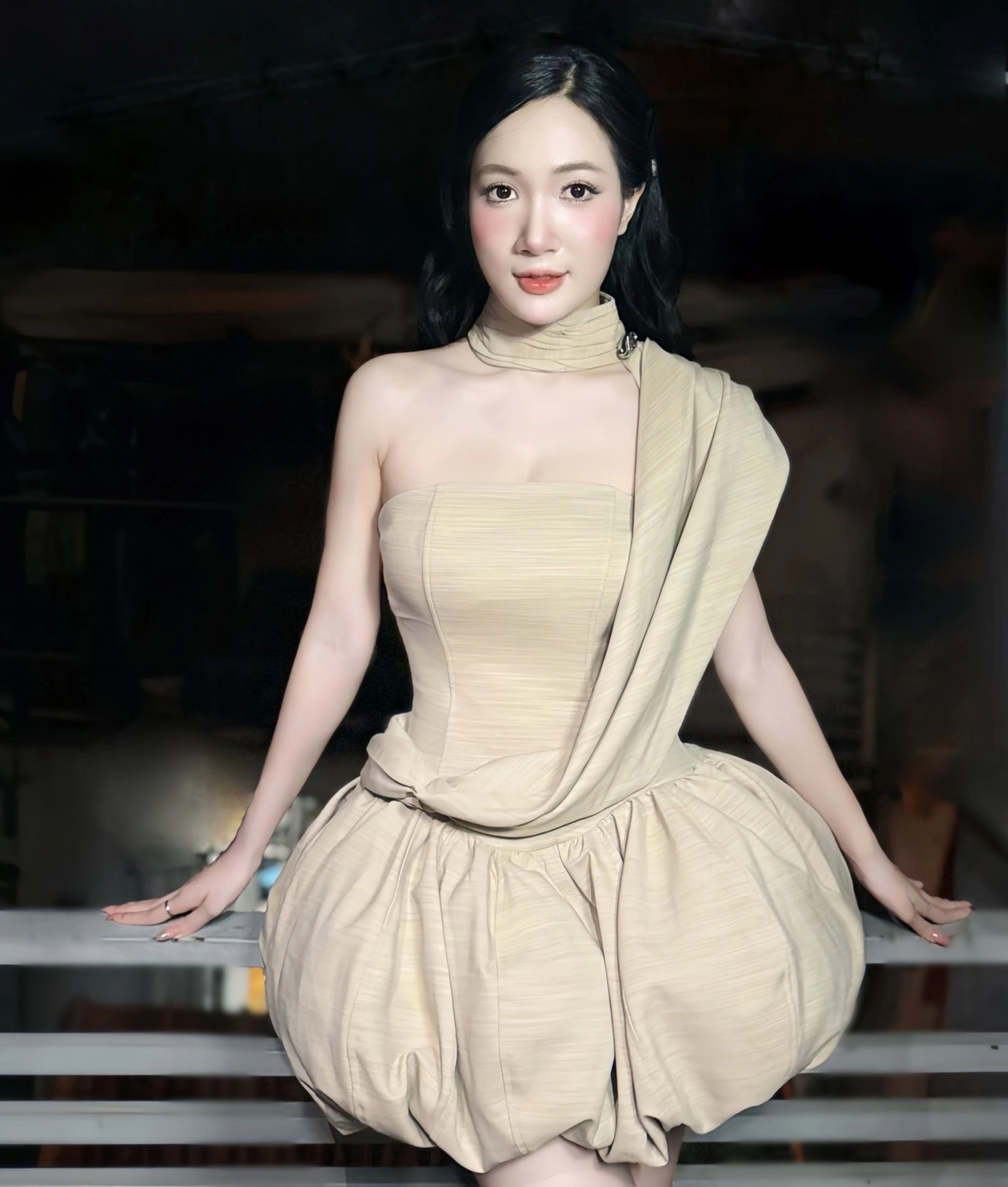 Vẻ đẹp ngọt ngào, nữ tính của vợ màn ảnh kém Mạnh Trường 16 tuổi - 9