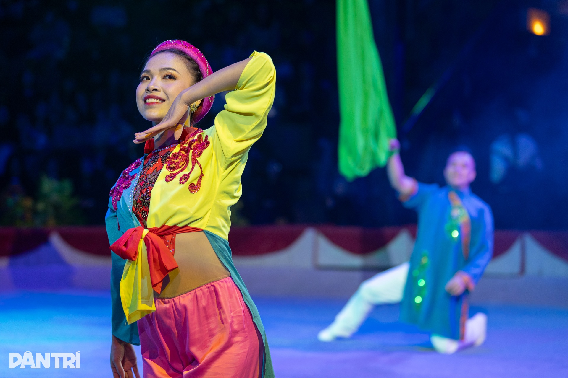 Làm sống lại tranh Đông Hồ Đám cưới chuột, Hứng dừa qua diễn xiếc - 5