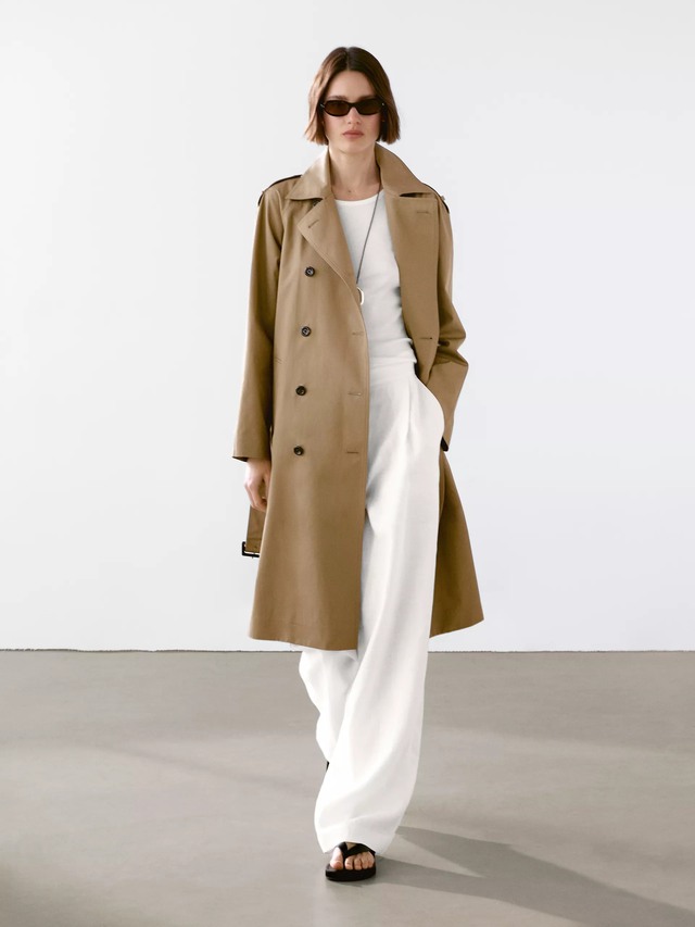 Trench coat màu be, từ dạo phố đến công sở đều nâng tầm khí chất- Ảnh 6. Trench coat màu be, từ dạo phố đến công sở đều nâng tầm khí chất- Ảnh 6.