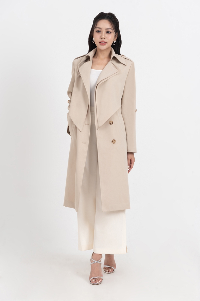 Trench coat màu be, từ dạo phố đến công sở đều nâng tầm khí chất- Ảnh 8. Trench coat màu be, từ dạo phố đến công sở đều nâng tầm khí chất- Ảnh 8.