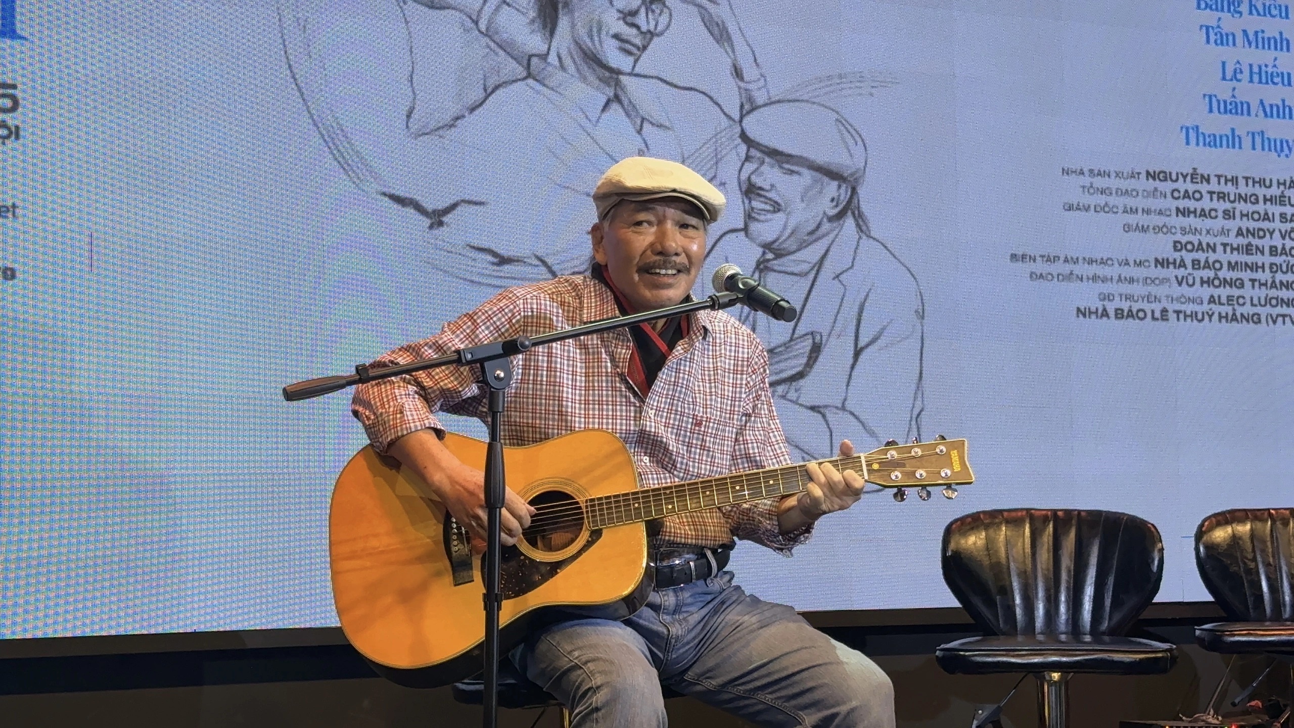 Đêm nhạc 'Về đây bốn cánh chim trời' hoãn sát giờ diễn khiến khán giả bức xúc- Ảnh 3.