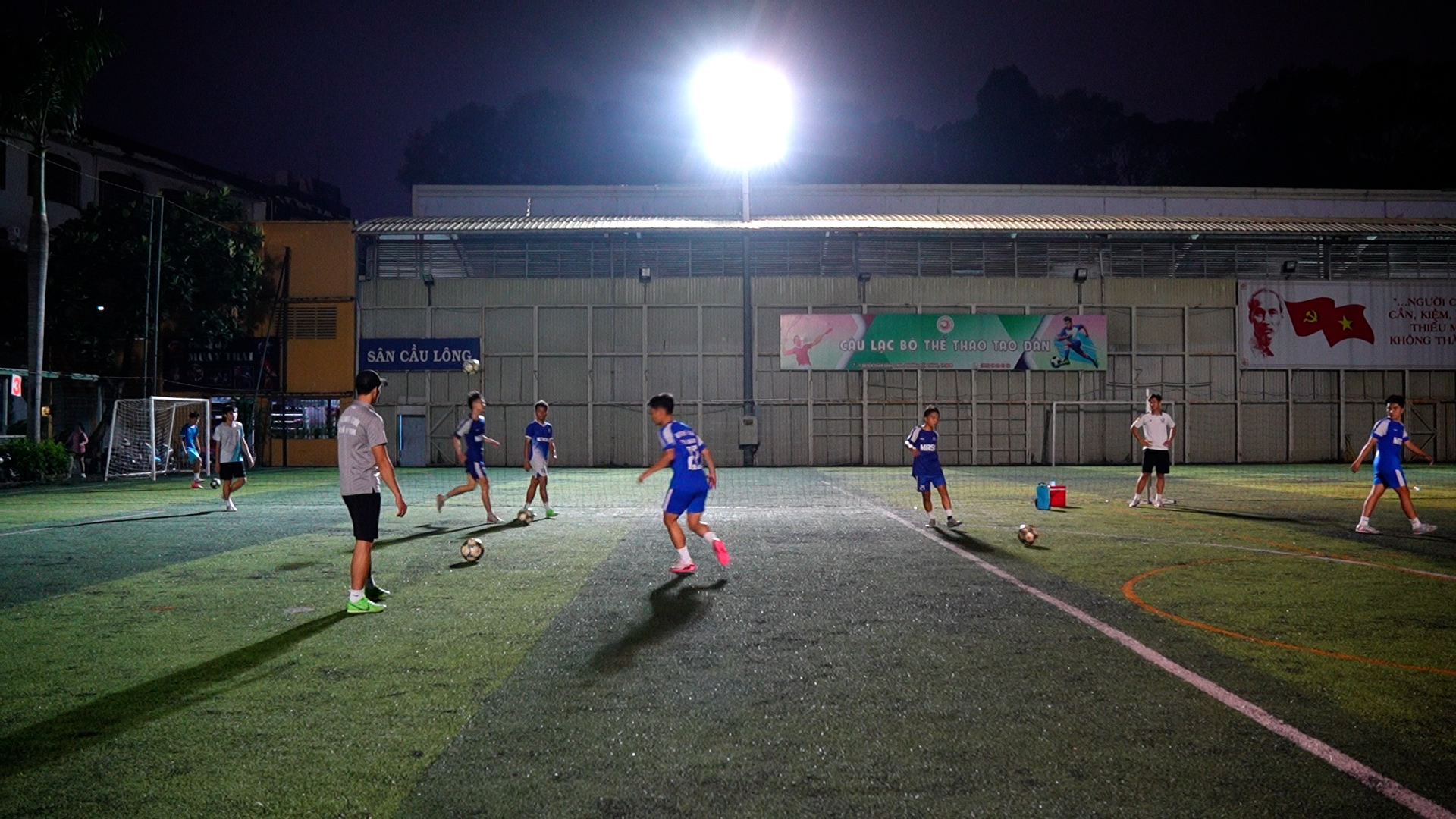 Tập luyện giữa mùa thi, Trường ĐH Kinh tế - Tài chính TP.HCM đặt mục tiêu đầy tham vọng- Ảnh 4.