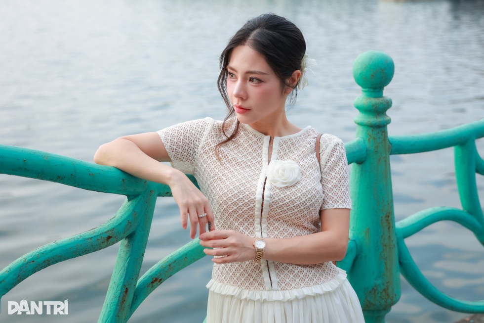 MC Bạch Lan Phương: Yêu Huỳnh Anh, tôi sốc suốt 2 năm vì bị công kích - 5