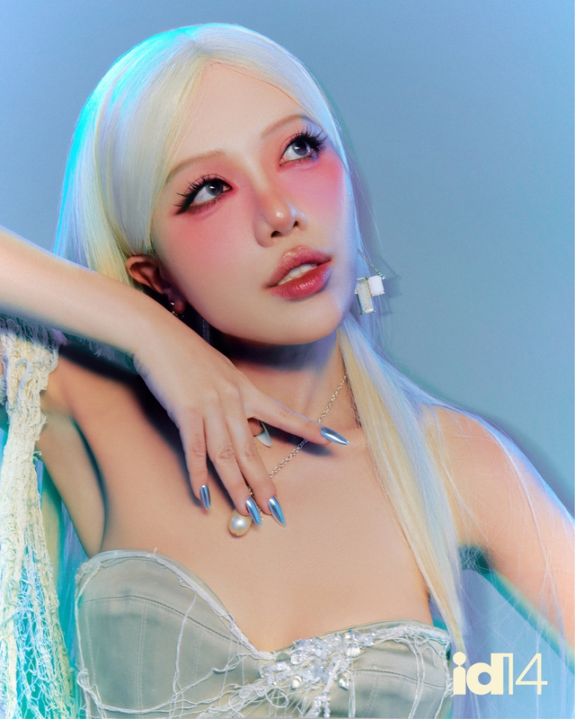 Giữa một vạn người, khán giả đã nhận ra Phùng Khánh Linh- Ảnh 14.