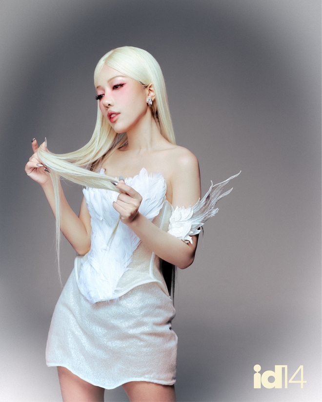 Giữa một vạn người, khán giả đã nhận ra Phùng Khánh Linh- Ảnh 15.