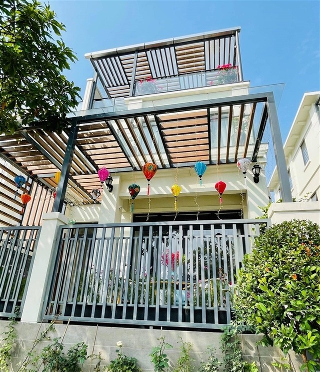 Nữ nghệ sĩ tái hôn với đại gia, được 