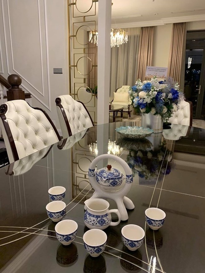 Nữ nghệ sĩ tái hôn với đại gia, được 