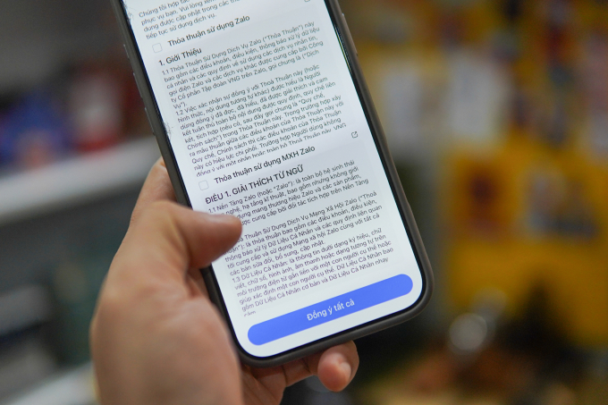 Cập nhật điều khoản sử dụng của ứng dụng Zalo trên di động, tháng 12/2025. Ảnh: Lưu Quý