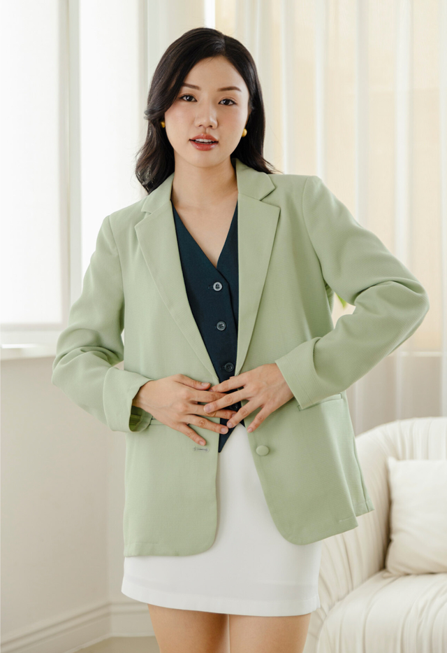 Sắc xanh mint 'đánh tan' sự nhàm chán của thời trang công sở- Ảnh 6.