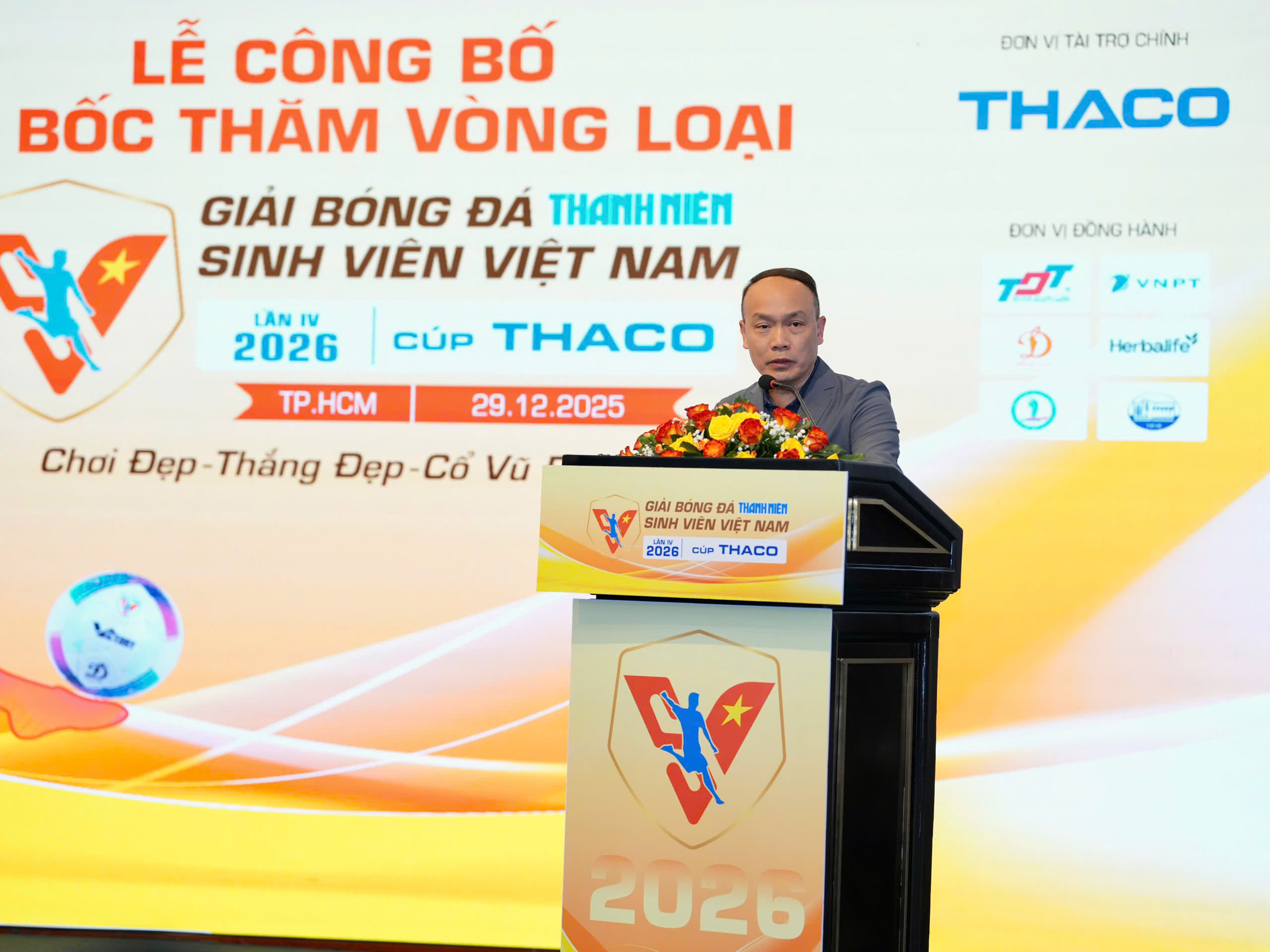 TNSV THACO cup 2026: Tiếp nối rực rỡ bóng đá Việt Nam - Ảnh 2.