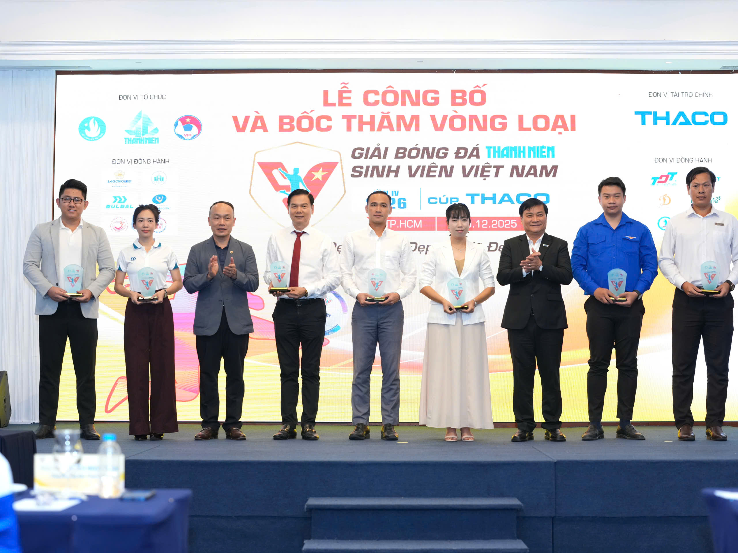 TNSV THACO cup 2026: Tiếp nối rực rỡ bóng đá Việt Nam - Ảnh 3.