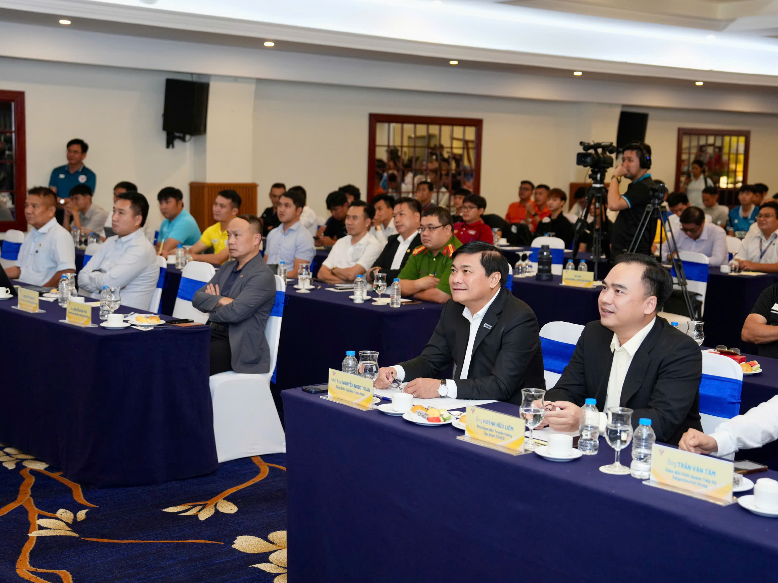 TNSV THACO cup 2026: Tiếp nối rực rỡ bóng đá Việt Nam - Ảnh 6.