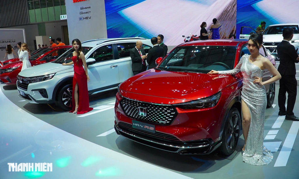 SUV đô thị: Mitsubishi Xforce 'chạy nước rút', cuộc đua doanh số chưa ngã ngũ - Ảnh 3.