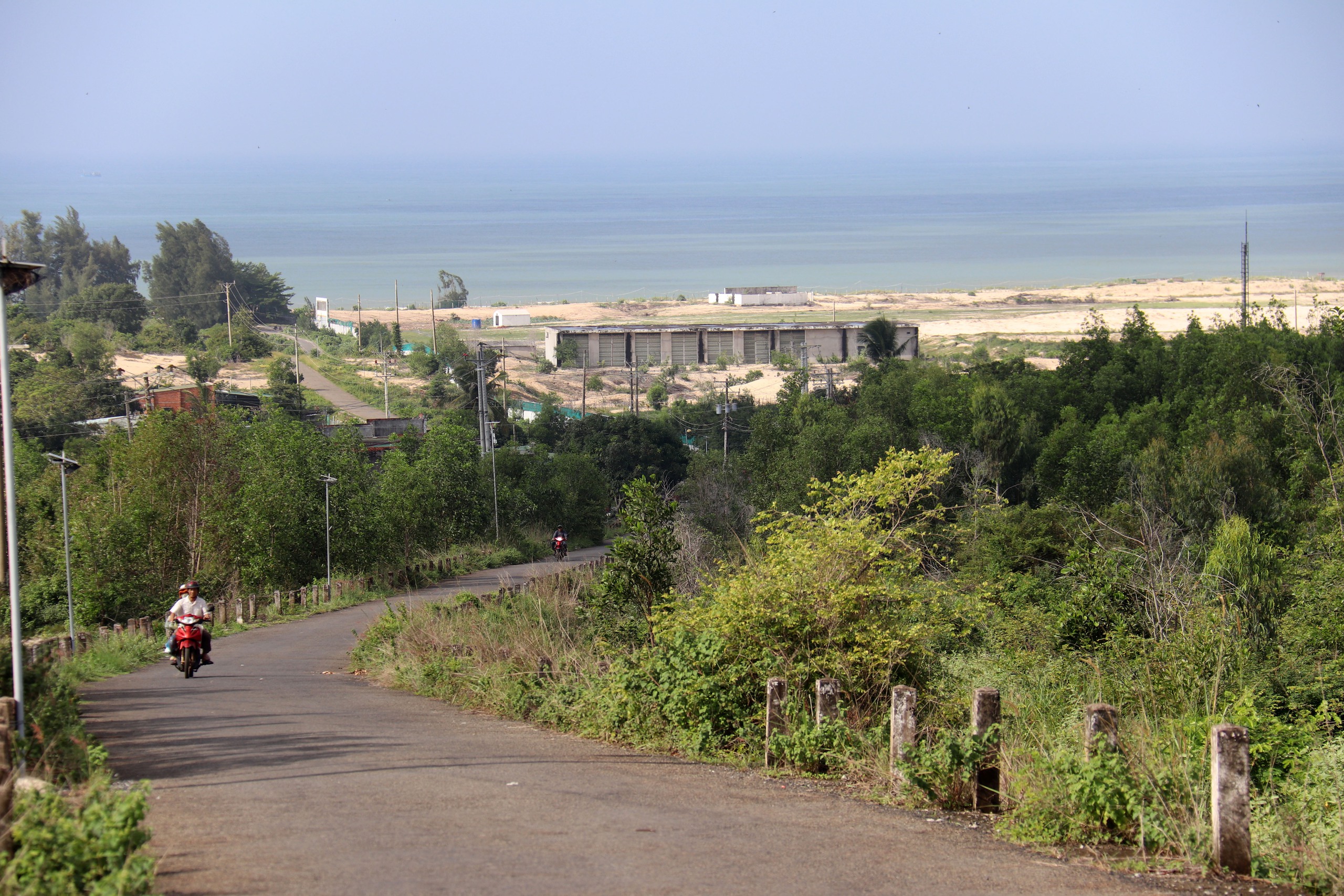 Tiến độ giải phóng mặt bằng KCN Sơn Mỹ và những vấn đề cần giải quyết - Ảnh 4. Tiến độ giải phóng mặt bằng KCN Sơn Mỹ và những vấn đề cần giải quyết - Ảnh 4.