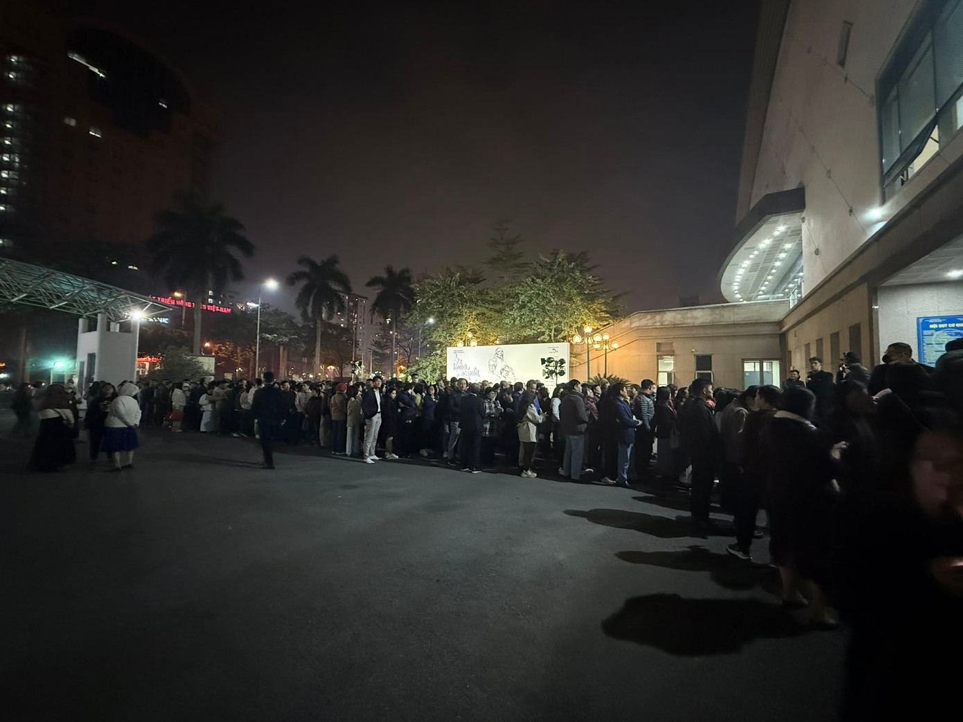 Show nhạc ở Hà Nội khán giả tới mới thông báo hủy: Bài học nhãn tiền- Ảnh 6.