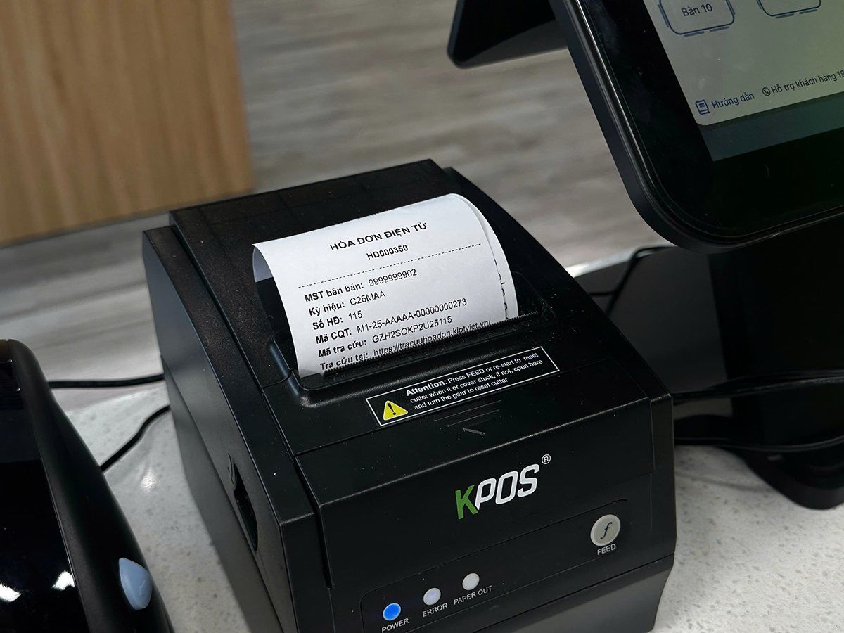 Doanh nghiệp bán ngoại tệ cho ngân hàng không phải lập hóa đơn- Ảnh 2.