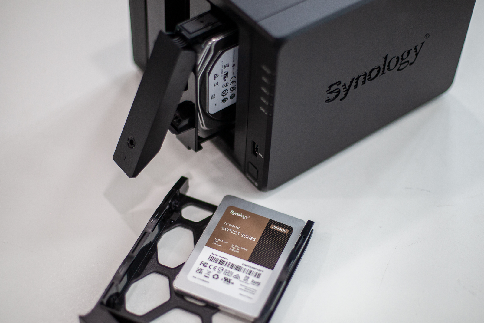 Nền tảng lưu trữ cho doanh nghiệp hiện đại 4 Synology DiskStation DS925+: nền tảng lưu trữ cho doanh nghiệp hiện đại - Ảnh 4.