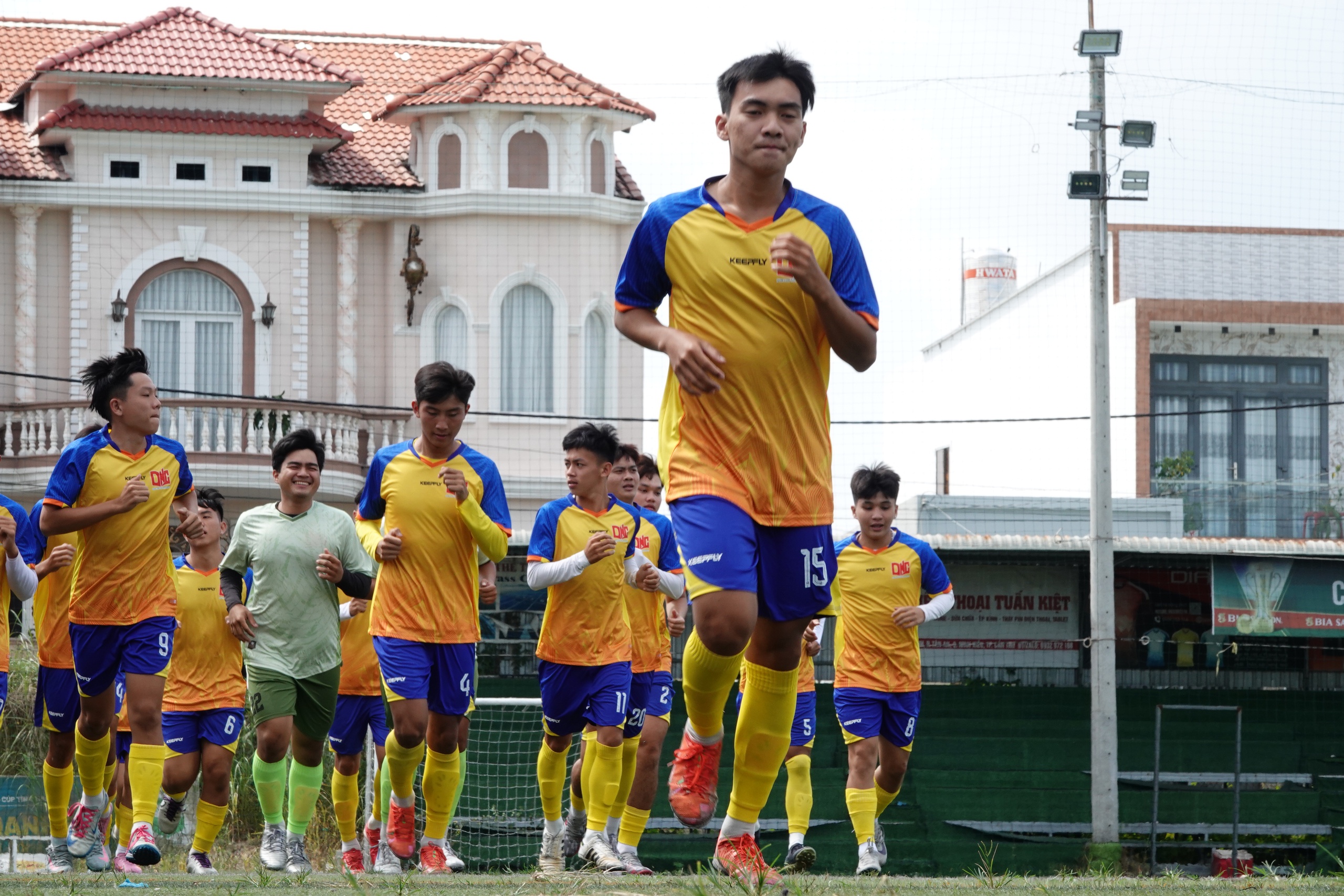 Trường ĐH Nam Cần Thơ quyết tâm giành 'vé vàng' vòng loại TNSV THACO cup 2026- Ảnh 3. Trường ĐH Nam Cần Thơ quyết tâm giành 'vé vàng' vòng loại TNSV THACO cup 2026- Ảnh 3.