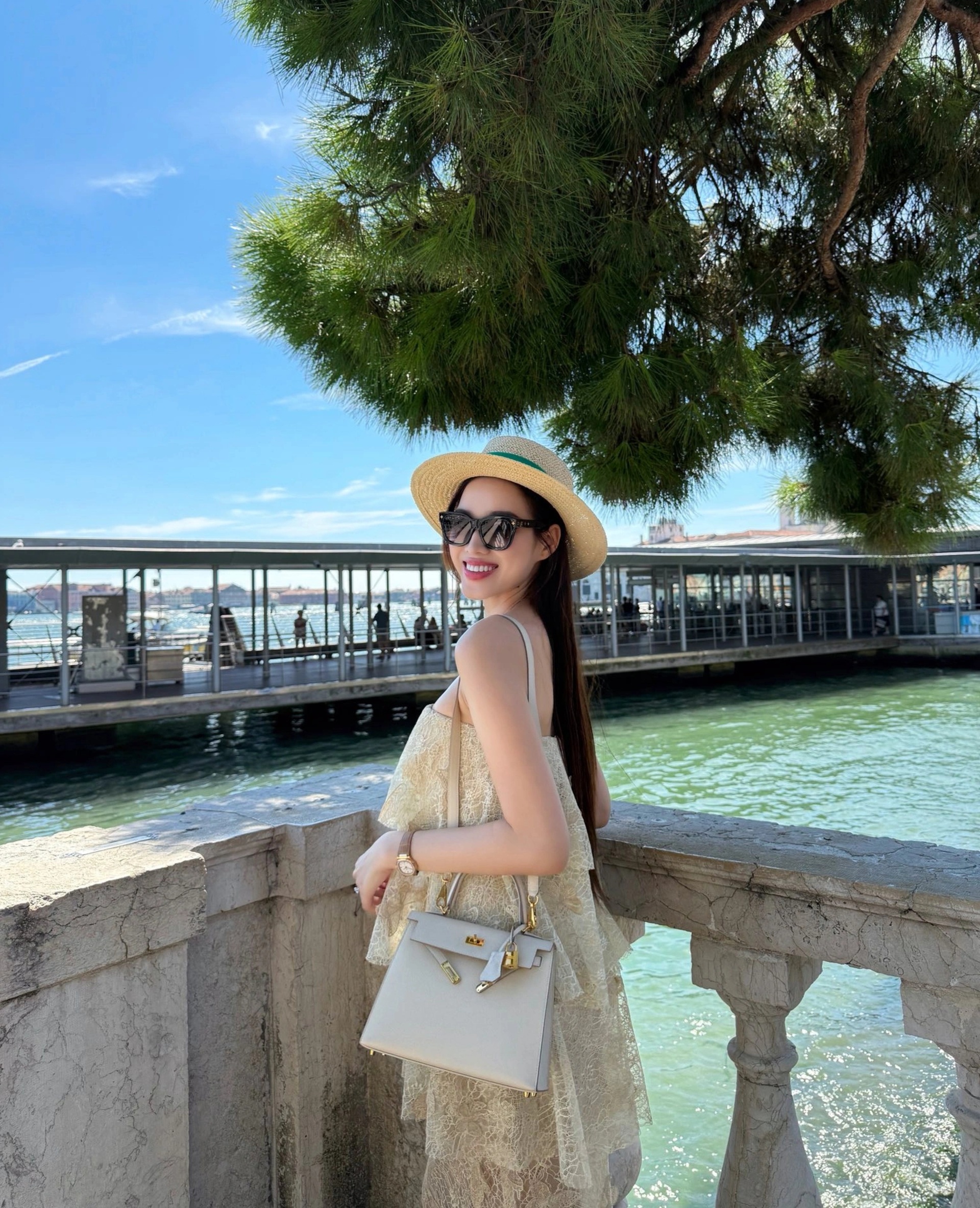 Đỗ Thị Hà sau khi kết hôn: Rời vị trí CEO, hé lộ cuộc sống vợ chồng son - 2