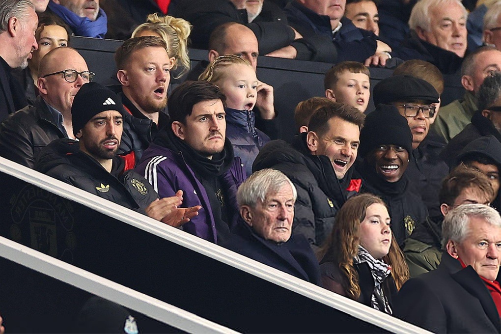 HLV Amorim lý giải việc bất ngờ thay đổi chiến thuật tại Man Utd - 2