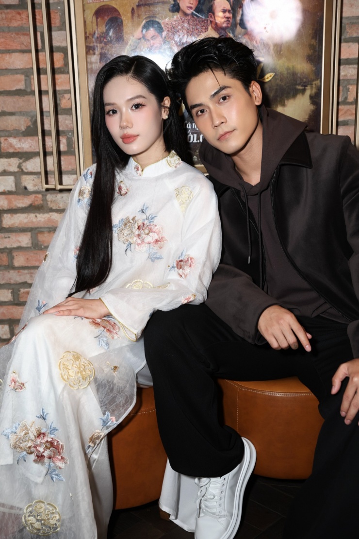 Trấn Thành đeo đồng hồ 3 tỷ đồng dự ra mắt phim của Thu Trang - 6