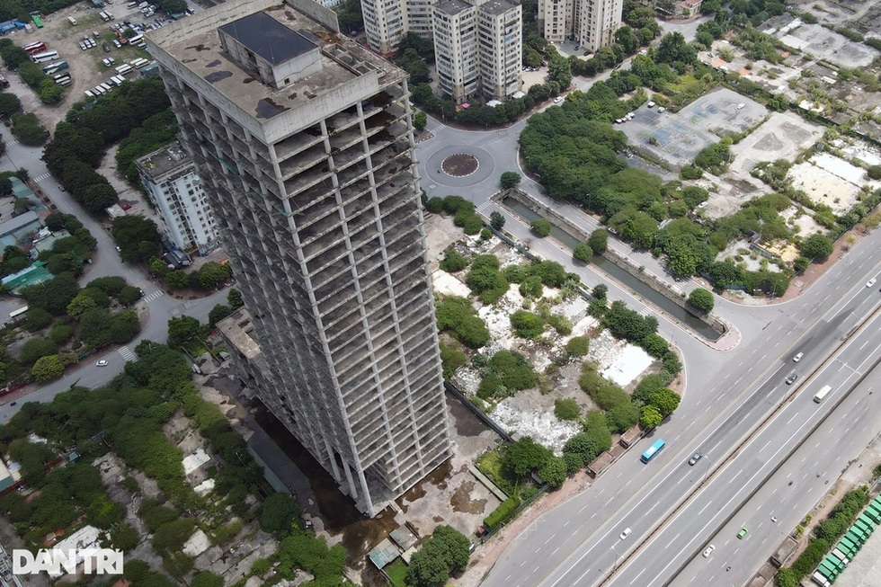 Quang Linh, Hoàng Hường, Shark Bình, Mailisa và những đại án năm 2025 - 2