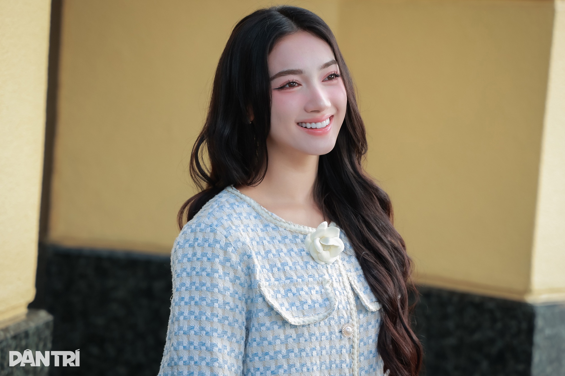 Á khôi Hà Nội diện thiết kế vải dạ xinh như búp bê - 3 Á khôi Hà Nội diện thiết kế vải dạ xinh như búp bê - 3