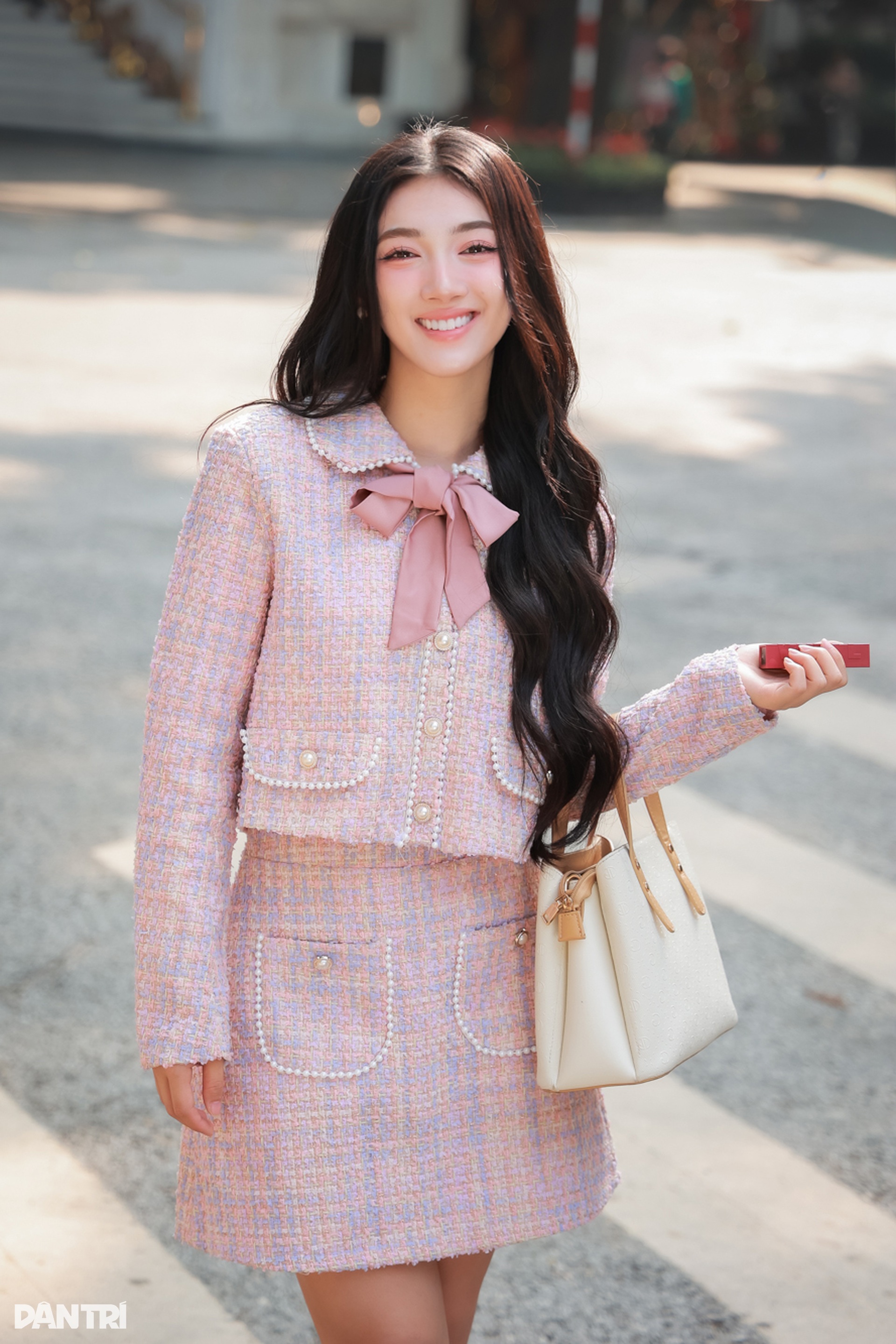 Á khôi Hà Nội diện thiết kế vải dạ xinh như búp bê - 6 Á khôi Hà Nội diện thiết kế vải dạ xinh như búp bê - 6