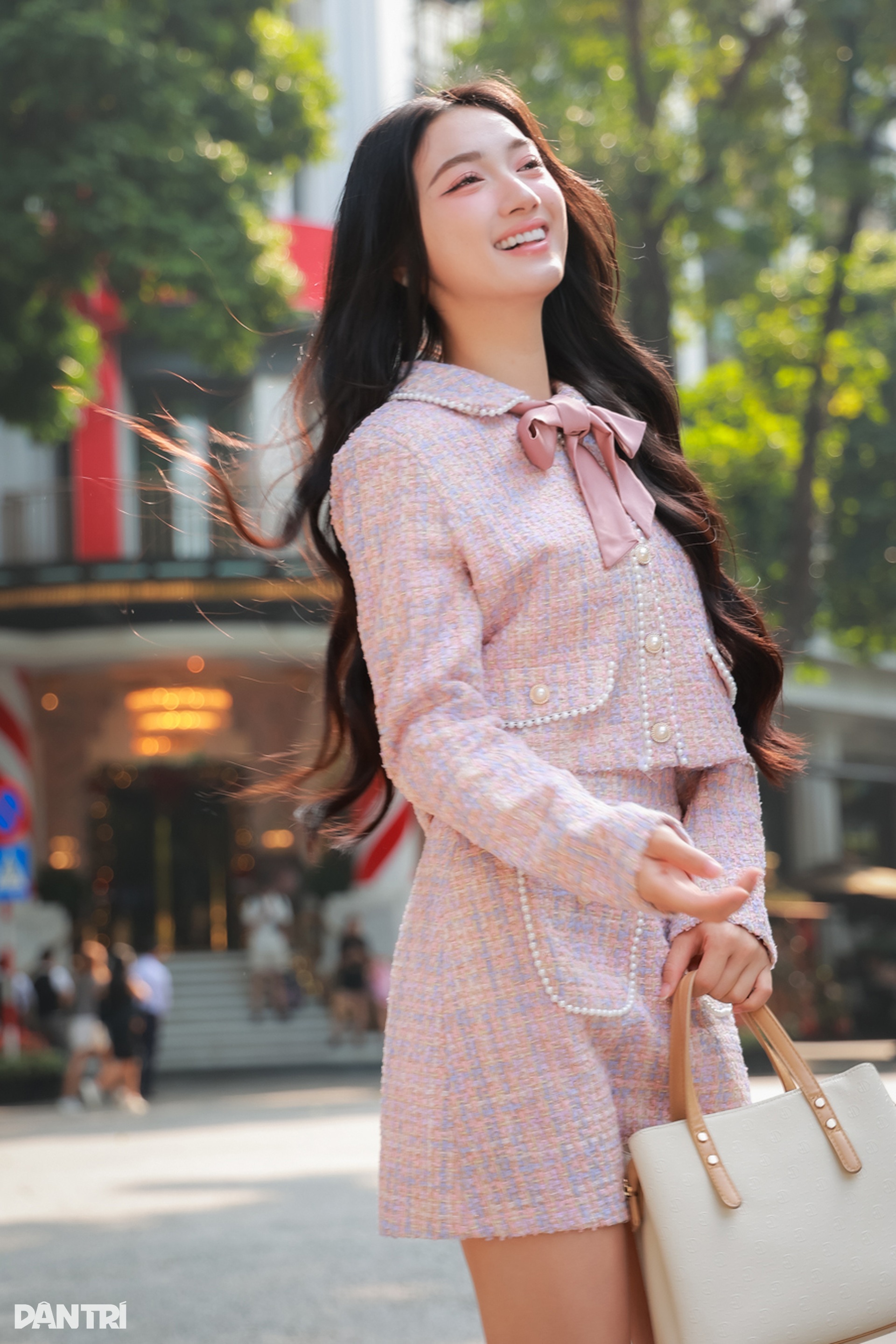 Á khôi Hà Nội diện thiết kế vải dạ xinh như búp bê - 10 Á khôi Hà Nội diện thiết kế vải dạ xinh như búp bê - 10