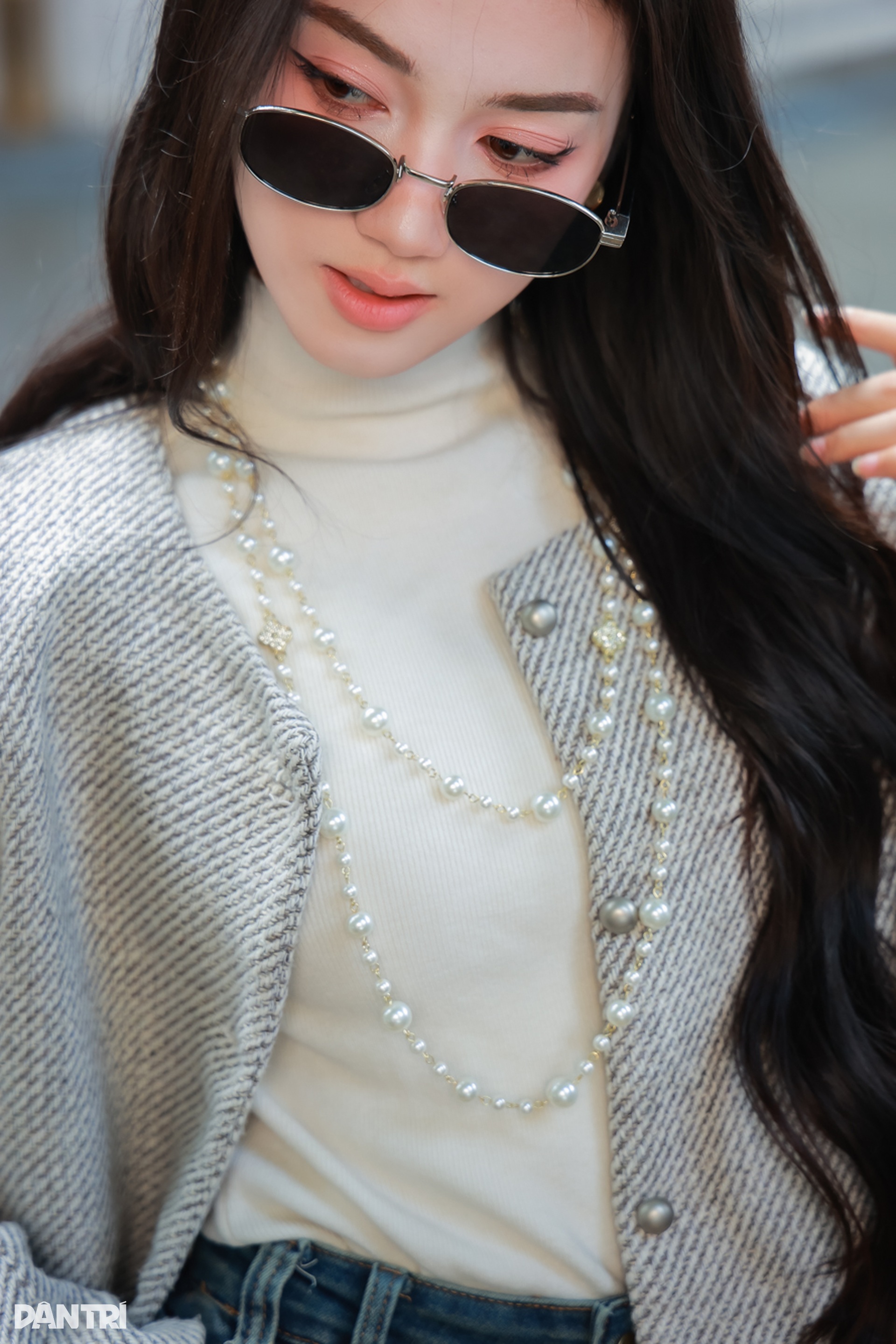 Á khôi Hà Nội diện thiết kế vải dạ xinh như búp bê - 13 Á khôi Hà Nội diện thiết kế vải dạ xinh như búp bê - 13