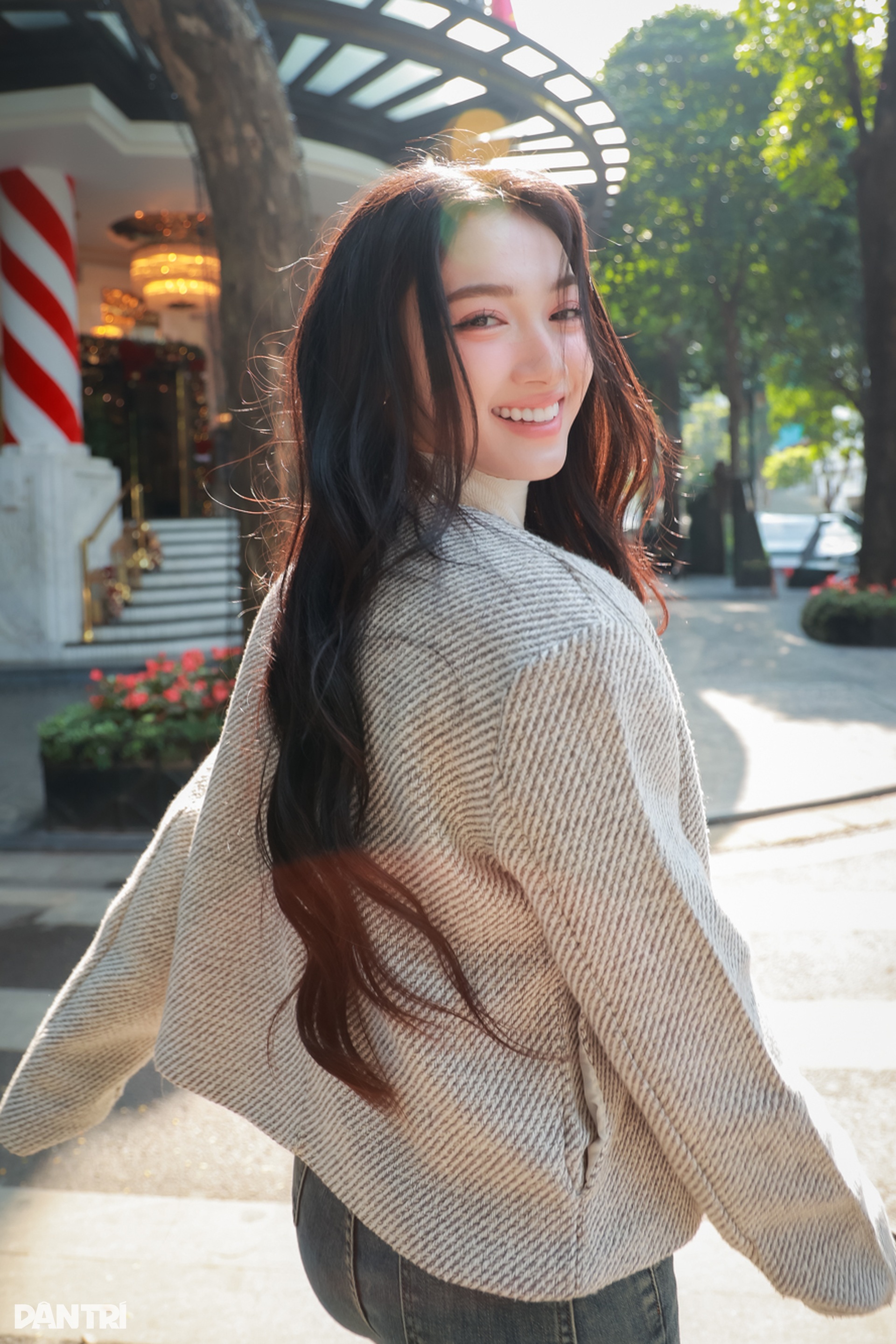 Á khôi Hà Nội diện thiết kế vải dạ xinh như búp bê - 15 Á khôi Hà Nội diện thiết kế vải dạ xinh như búp bê - 15