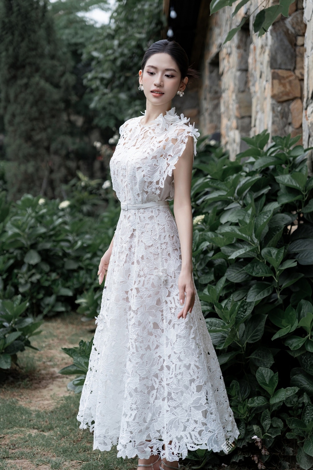 Gợi ý trang phục đa nhiệm cho cuối năm: Từ công sở đến tiệc tùng - Ảnh 2.